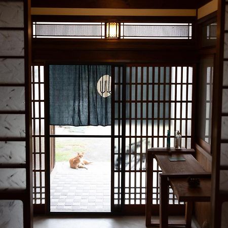 猫と図書館のある宿 草地家 Kusachike Minamiawaji Esterno foto
