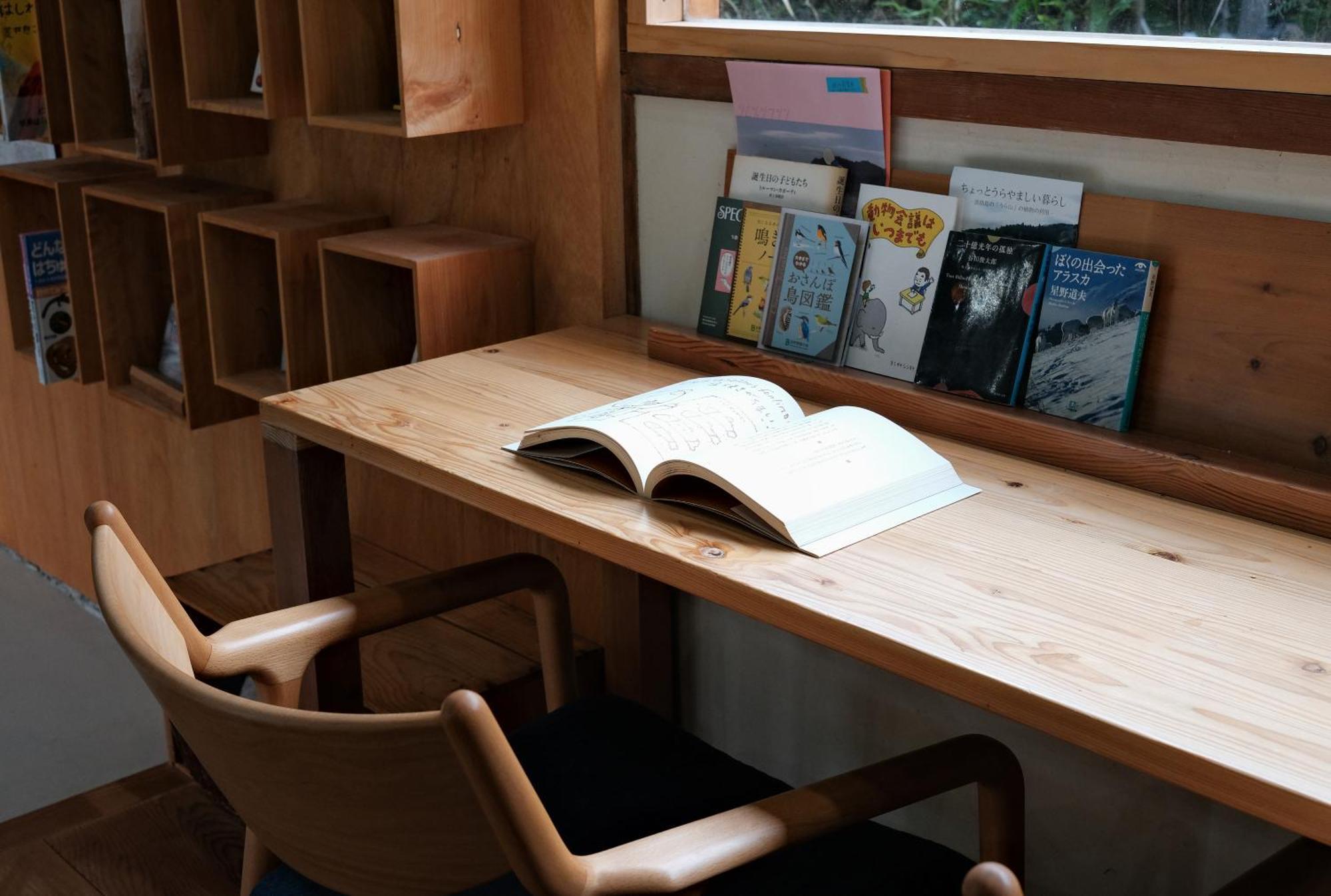 猫と図書館のある宿 草地家 Kusachike Minamiawaji Esterno foto